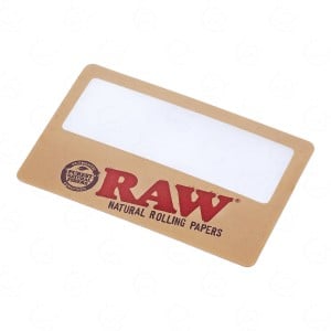 Wallet magnifier for checking herbs | RAW Card
