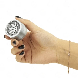 Grinder de metal REMO Ganja leaf | 40 mm | 3 partes