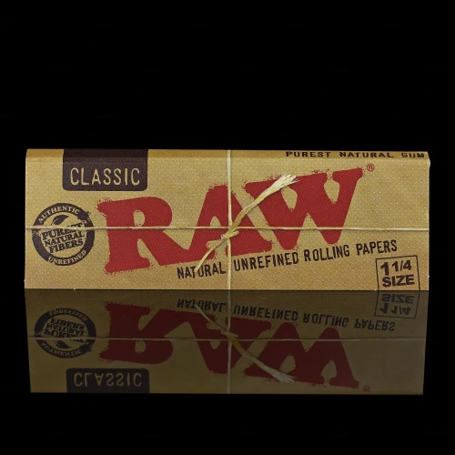 Bibułki bletki RAW Classic 1 14 3.webp